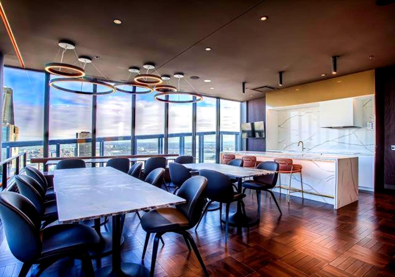 Spectacular Skyline Views - Downtown Montreal - Luxury Condo & Penthouse מראה חיצוני תמונה