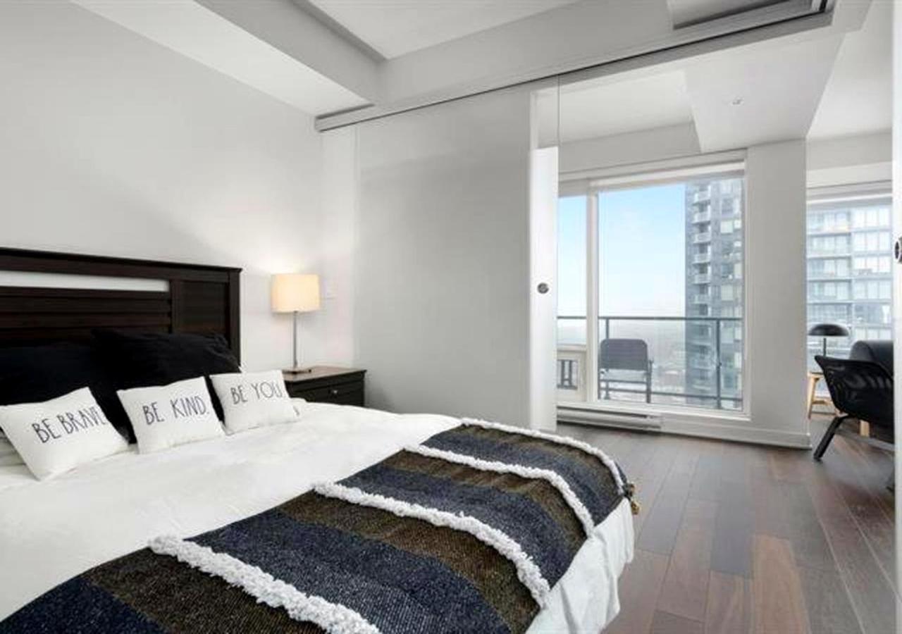 Spectacular Skyline Views - Downtown Montreal - Luxury Condo & Penthouse חדר תמונה