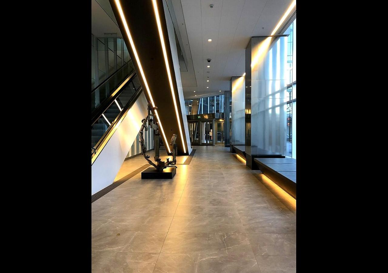 Spectacular Skyline Views - Downtown Montreal - Luxury Condo & Penthouse מראה חיצוני תמונה